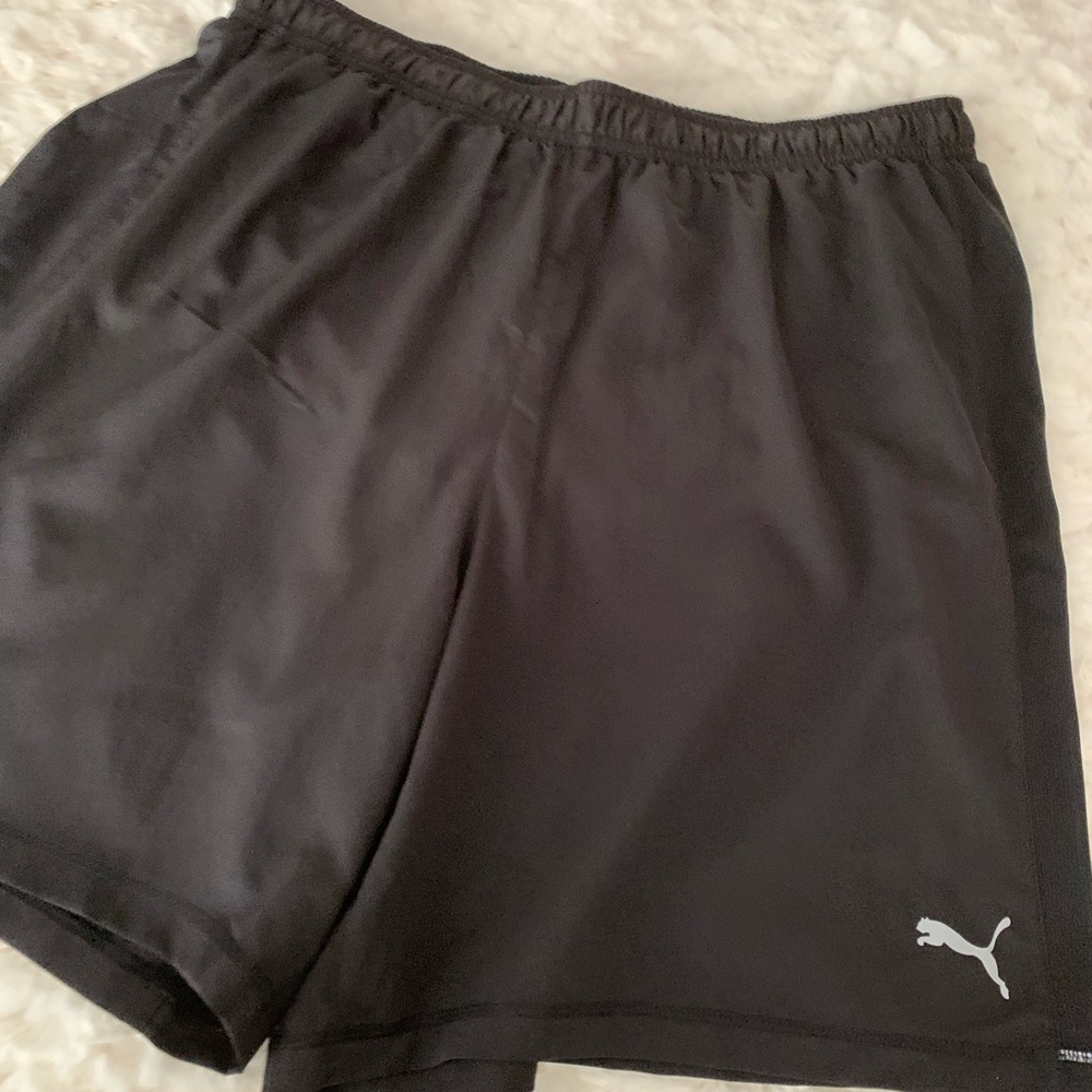 Puma women’s shorts size L